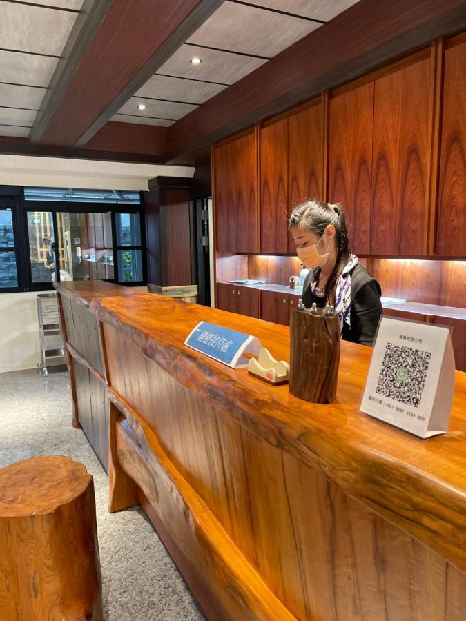 Weifeng Boutique Business Hotel - Zhanqian Branch Pingtung Екстер'єр фото