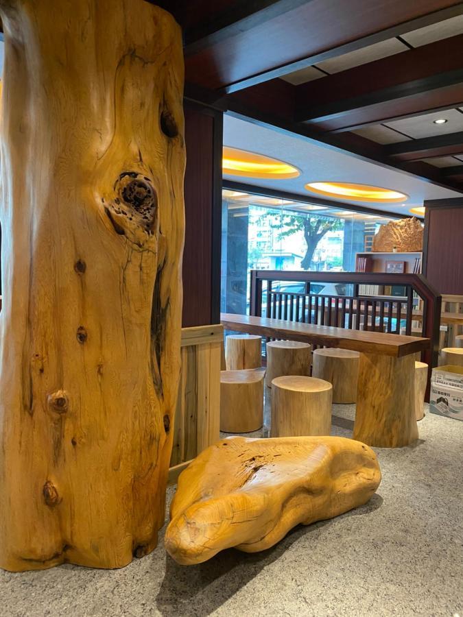 Weifeng Boutique Business Hotel - Zhanqian Branch Pingtung Екстер'єр фото